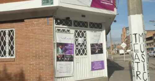 LA PUERTA LA PUERTA